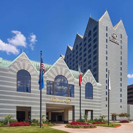 Hotel Hilton Houston North Esterno foto