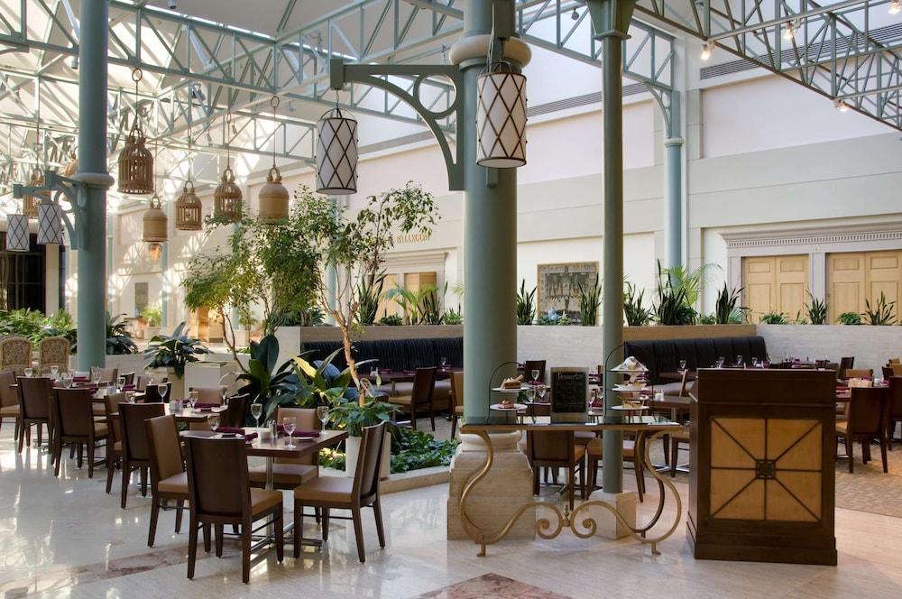 Hotel Hilton Houston North Esterno foto
