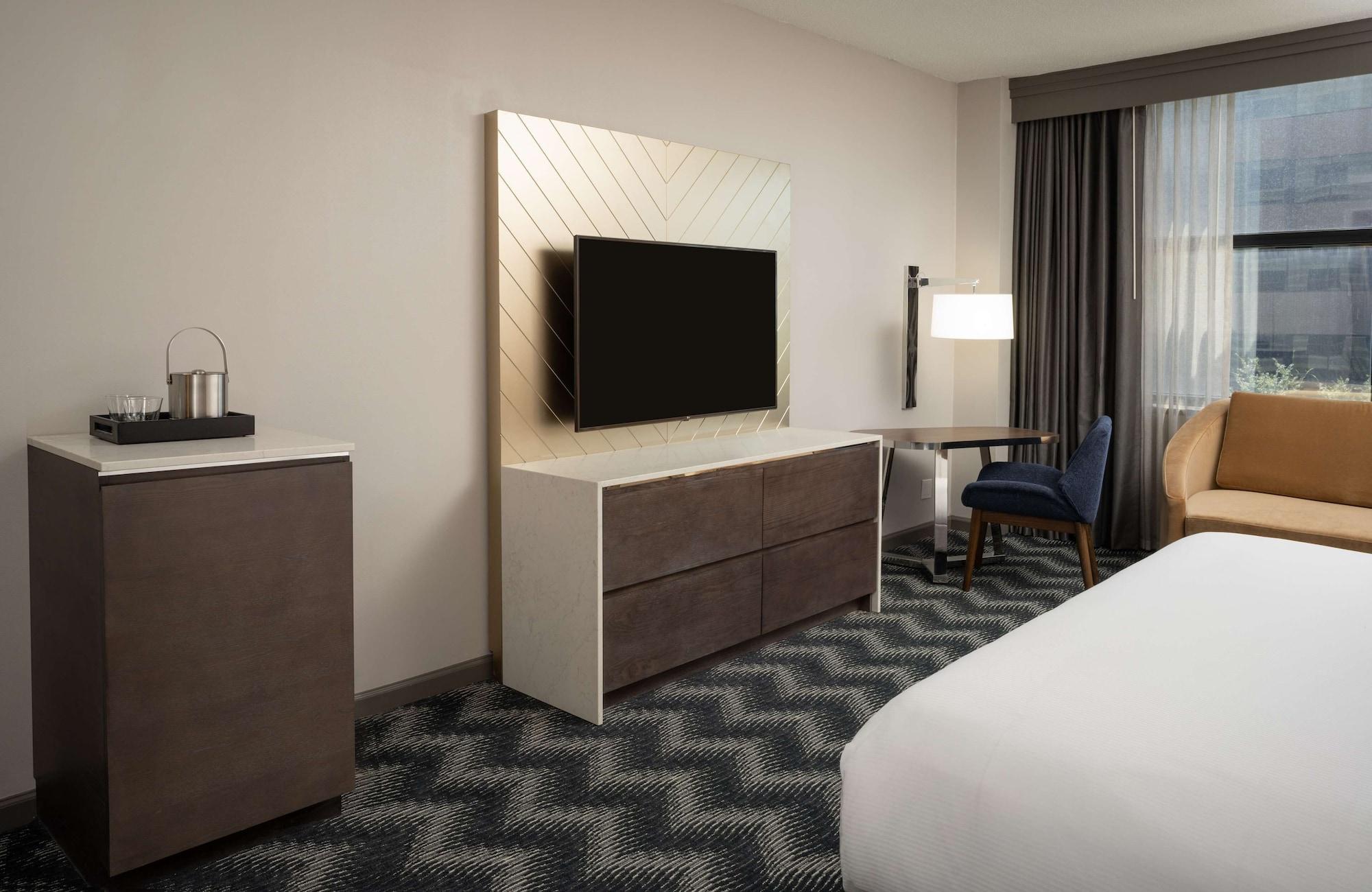 Hotel Hilton Houston North Esterno foto
