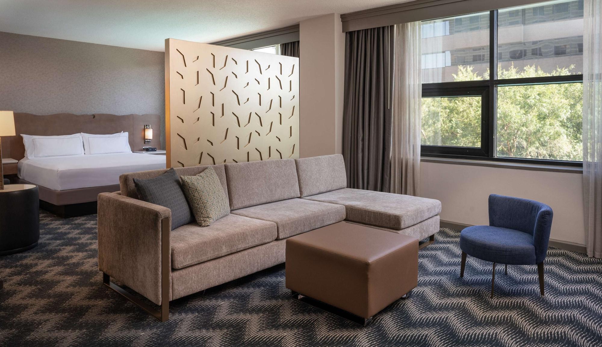 Hotel Hilton Houston North Esterno foto