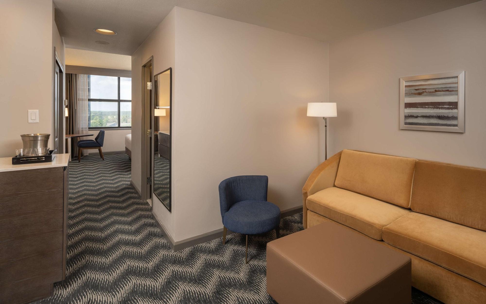 Hotel Hilton Houston North Esterno foto