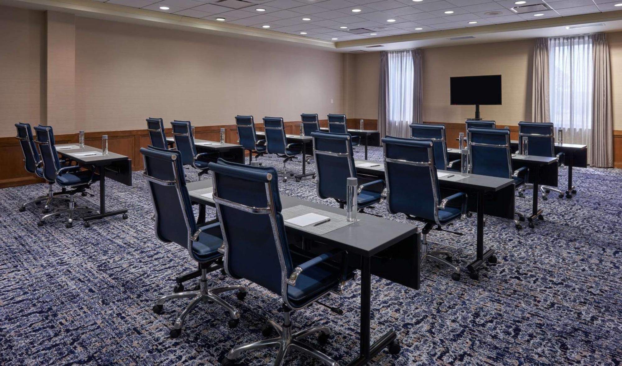 Hotel Hilton Houston North Esterno foto