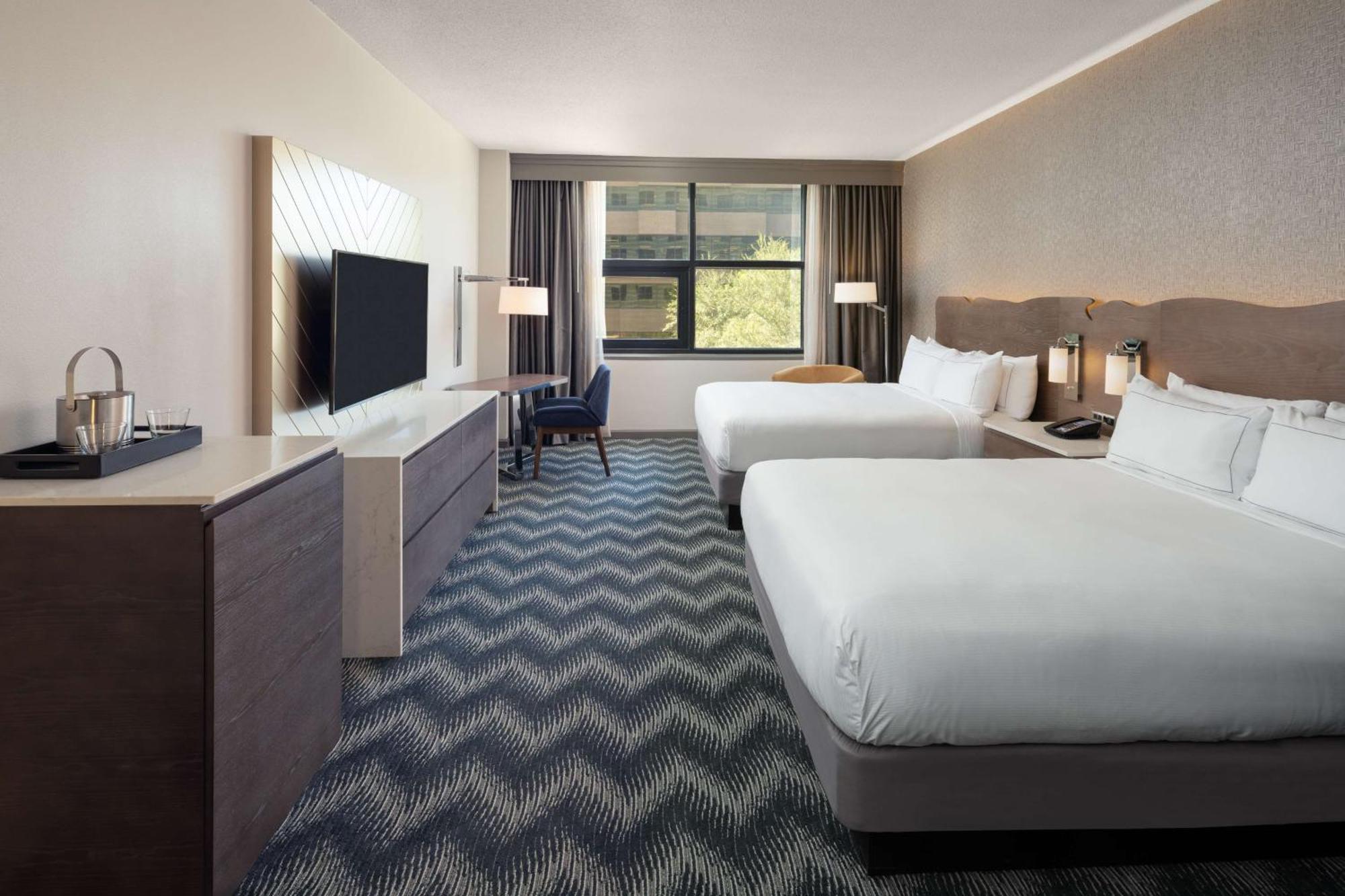 Hotel Hilton Houston North Esterno foto