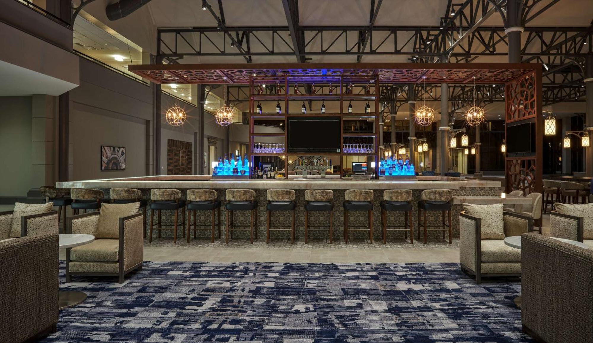 Hotel Hilton Houston North Esterno foto